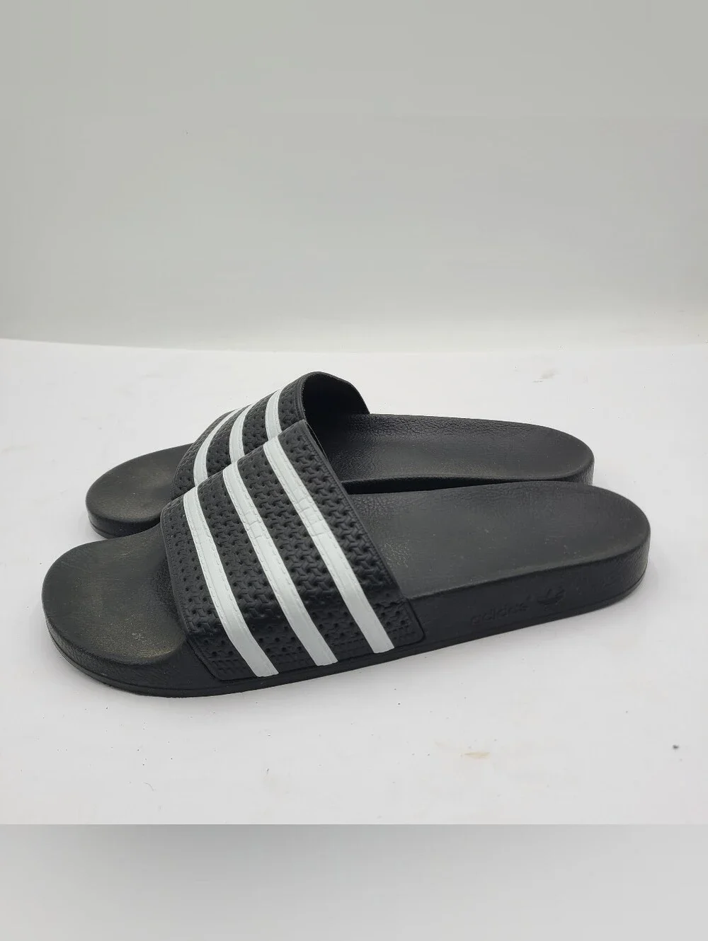B46 Adidas Mens Adilette 280647 Black White Slip-On Slide Sandals Size 13